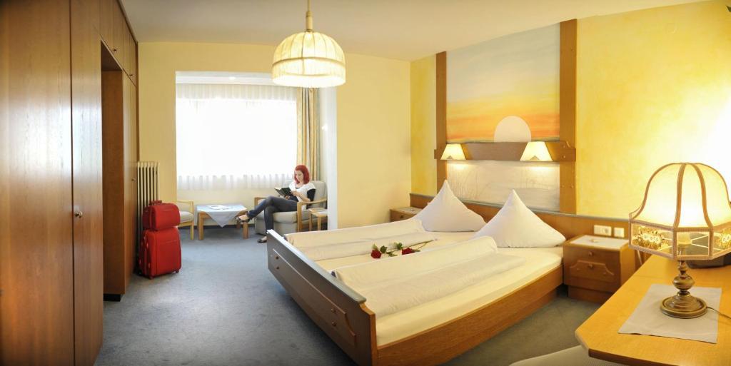 Alpenbad Aparthotel Ramsau am Dachstein Rum bild